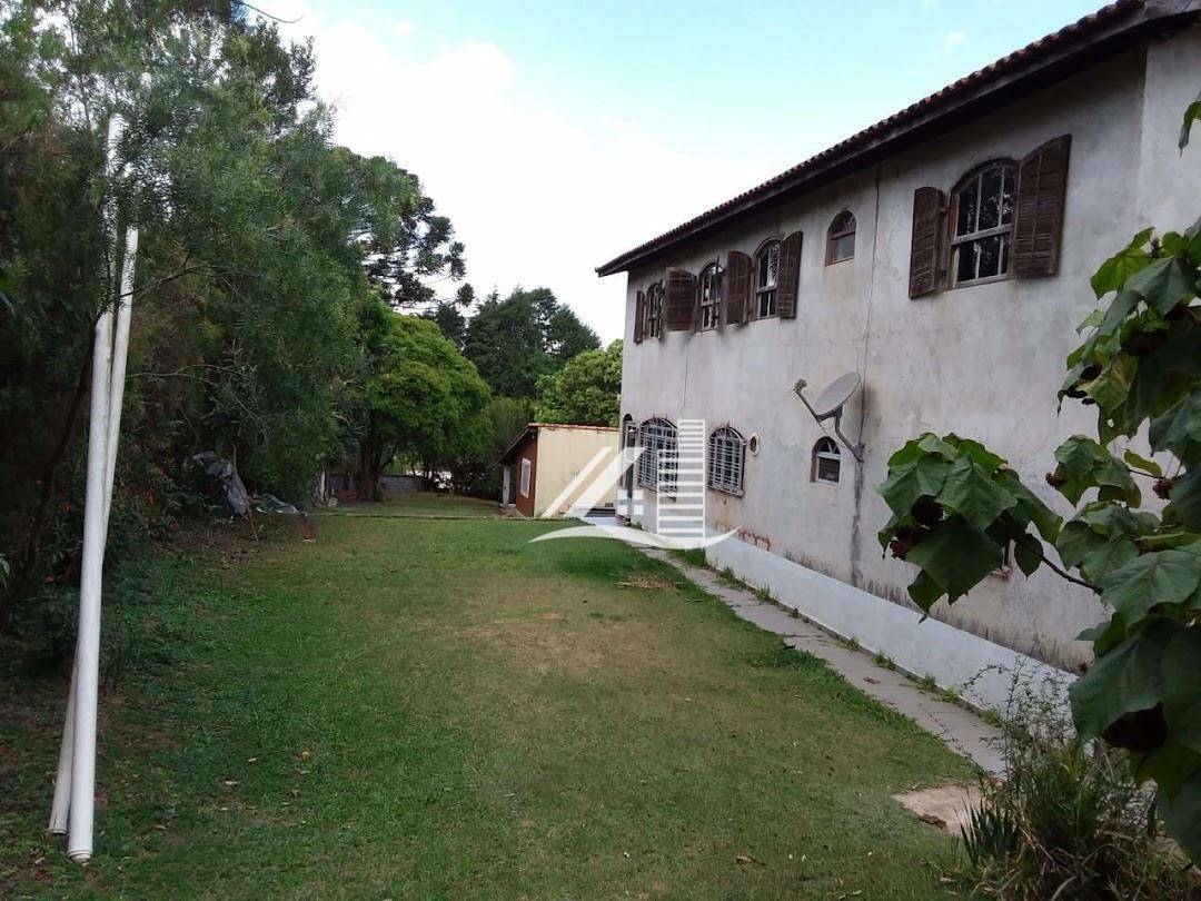 Chácara à venda com 5 quartos, 321m² - Foto 1