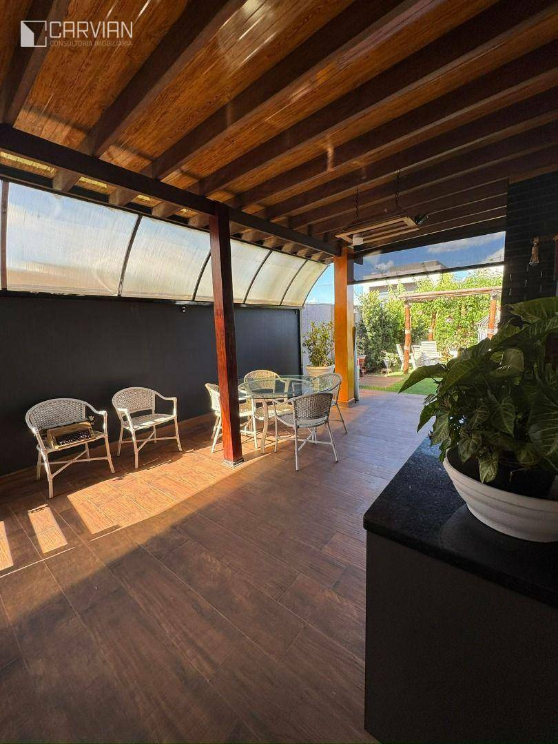 Casa à venda com 3 quartos, 240m² - Foto 19