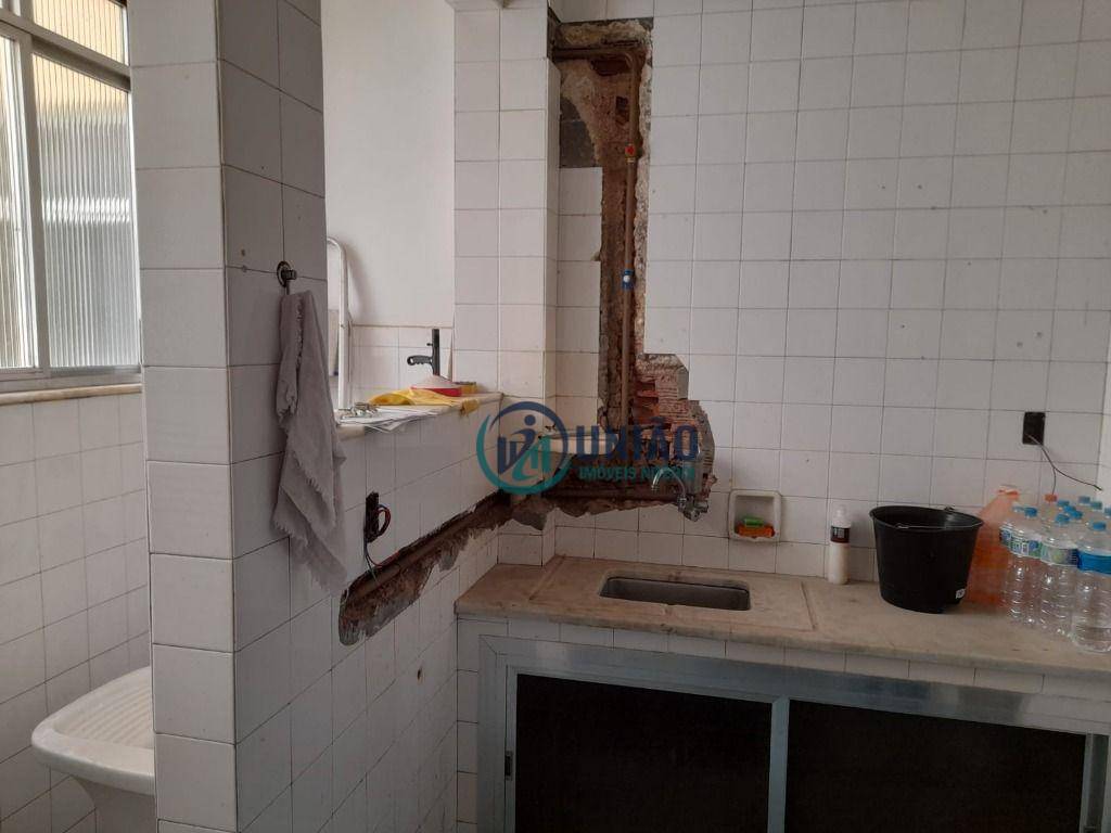 Apartamento à venda com 2 quartos, 55m² - Foto 2