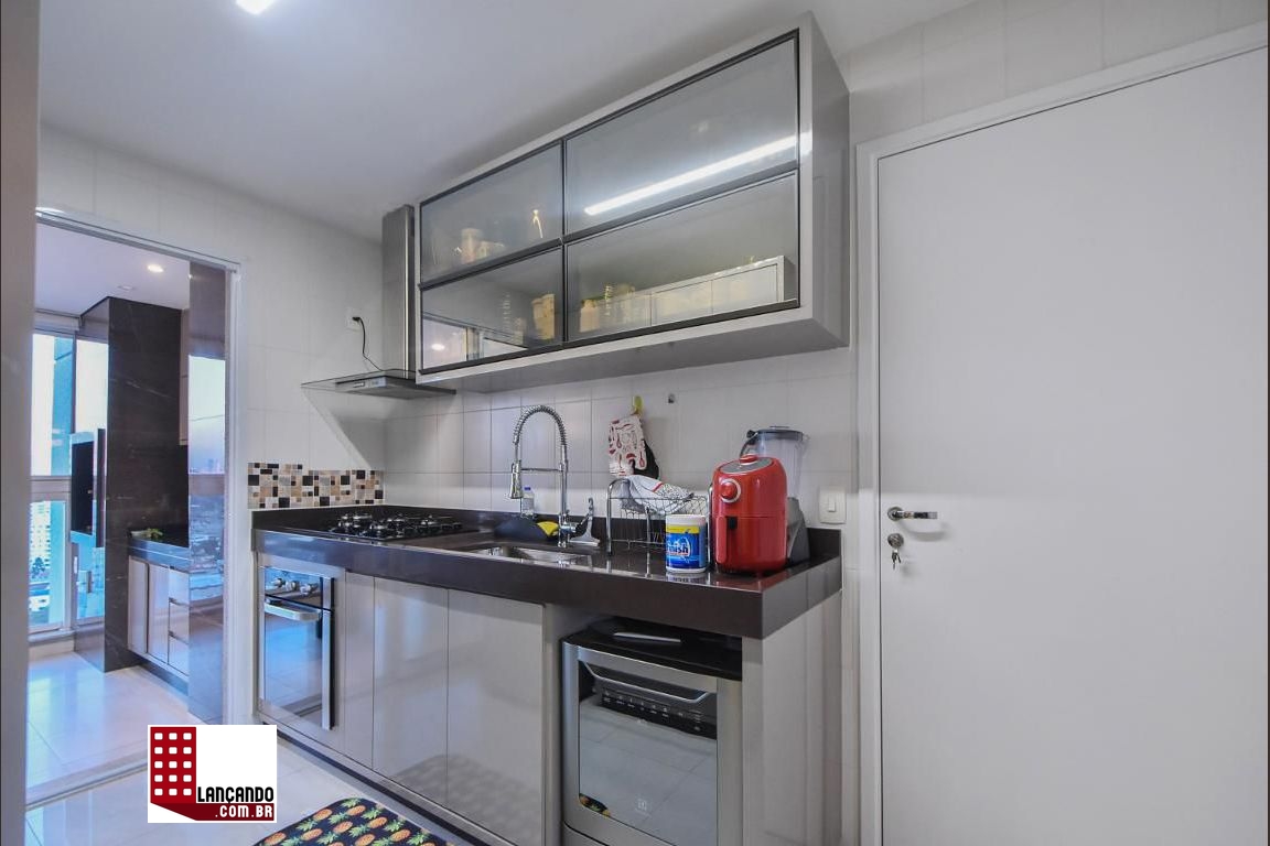 Apartamento à venda com 3 quartos, 138m² - Foto 17