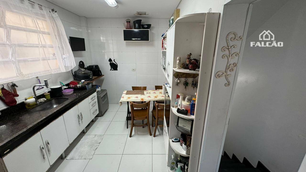 Sobrado à venda com 3 quartos, 230m² - Foto 21