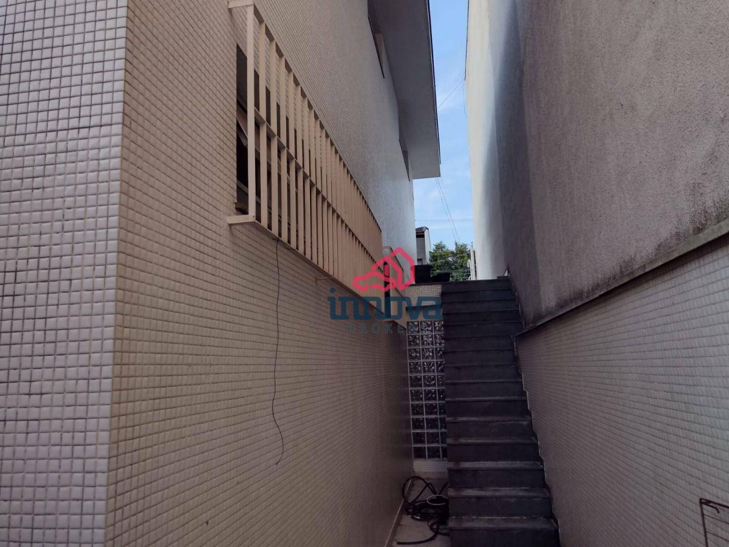 Sobrado à venda e aluguel com 3 quartos, 180M2 - Foto 32