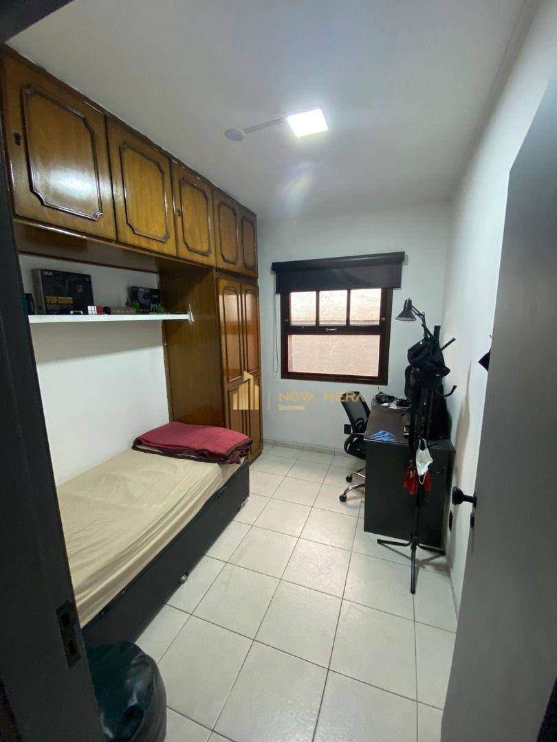 Sobrado à venda com 3 quartos, 269m² - Foto 17