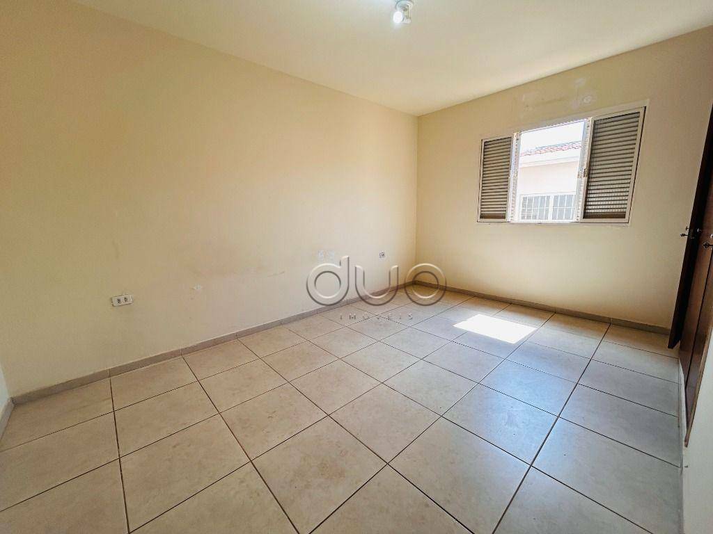 Casa à venda com 3 quartos, 200m² - Foto 14