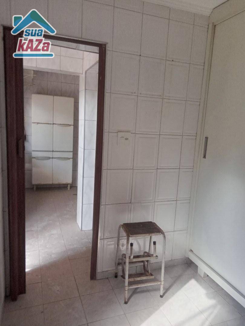 Sobrado à venda com 4 quartos, 196m² - Foto 13