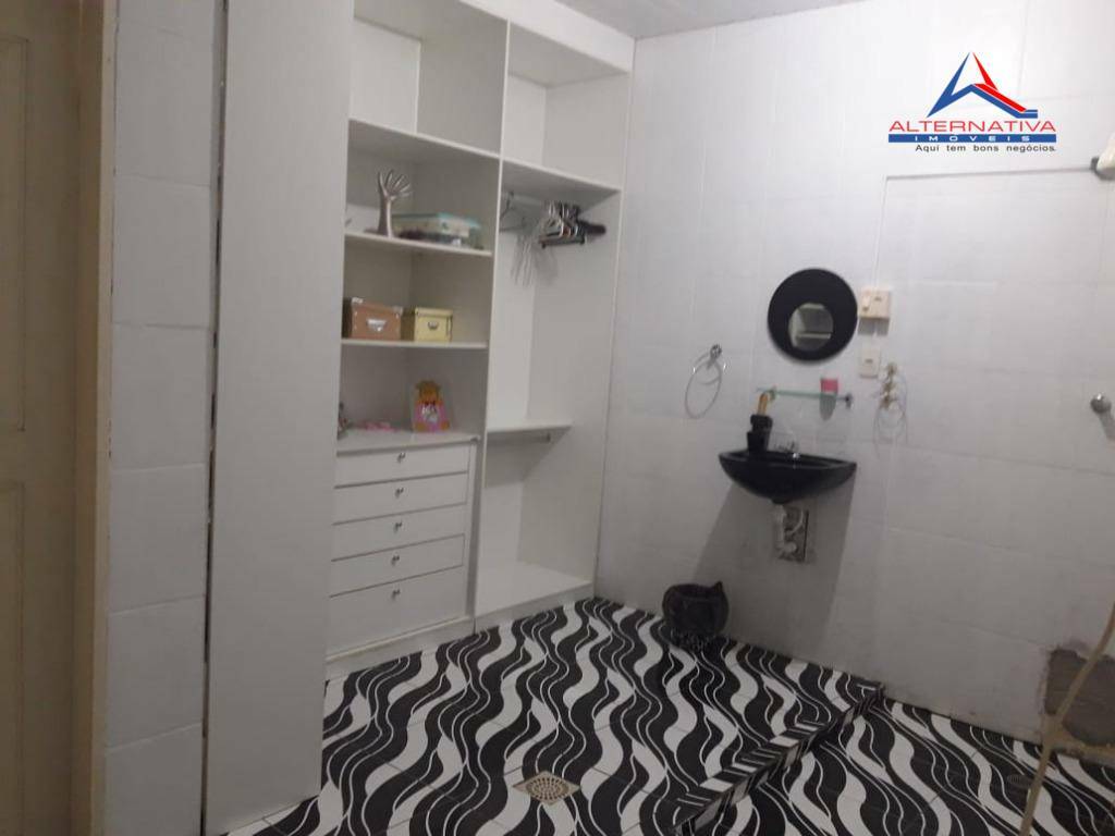 Casa à venda com 3 quartos, 450m² - Foto 47