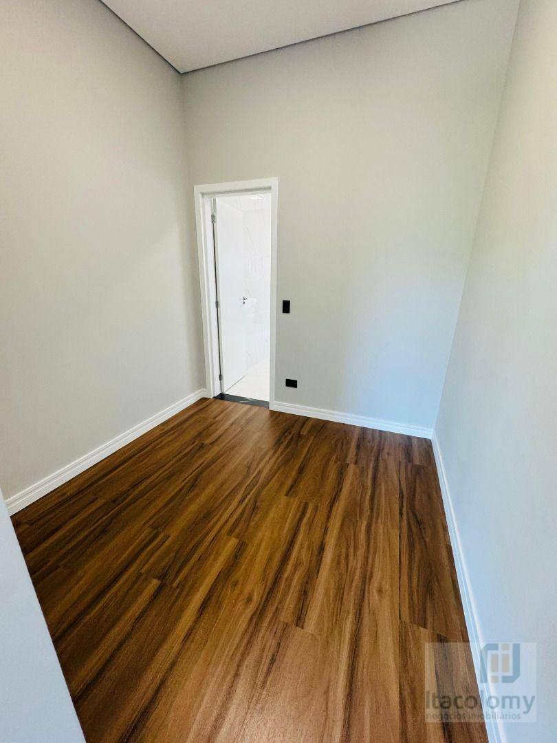 Casa de Condomínio à venda com 3 quartos, 265m² - Foto 28