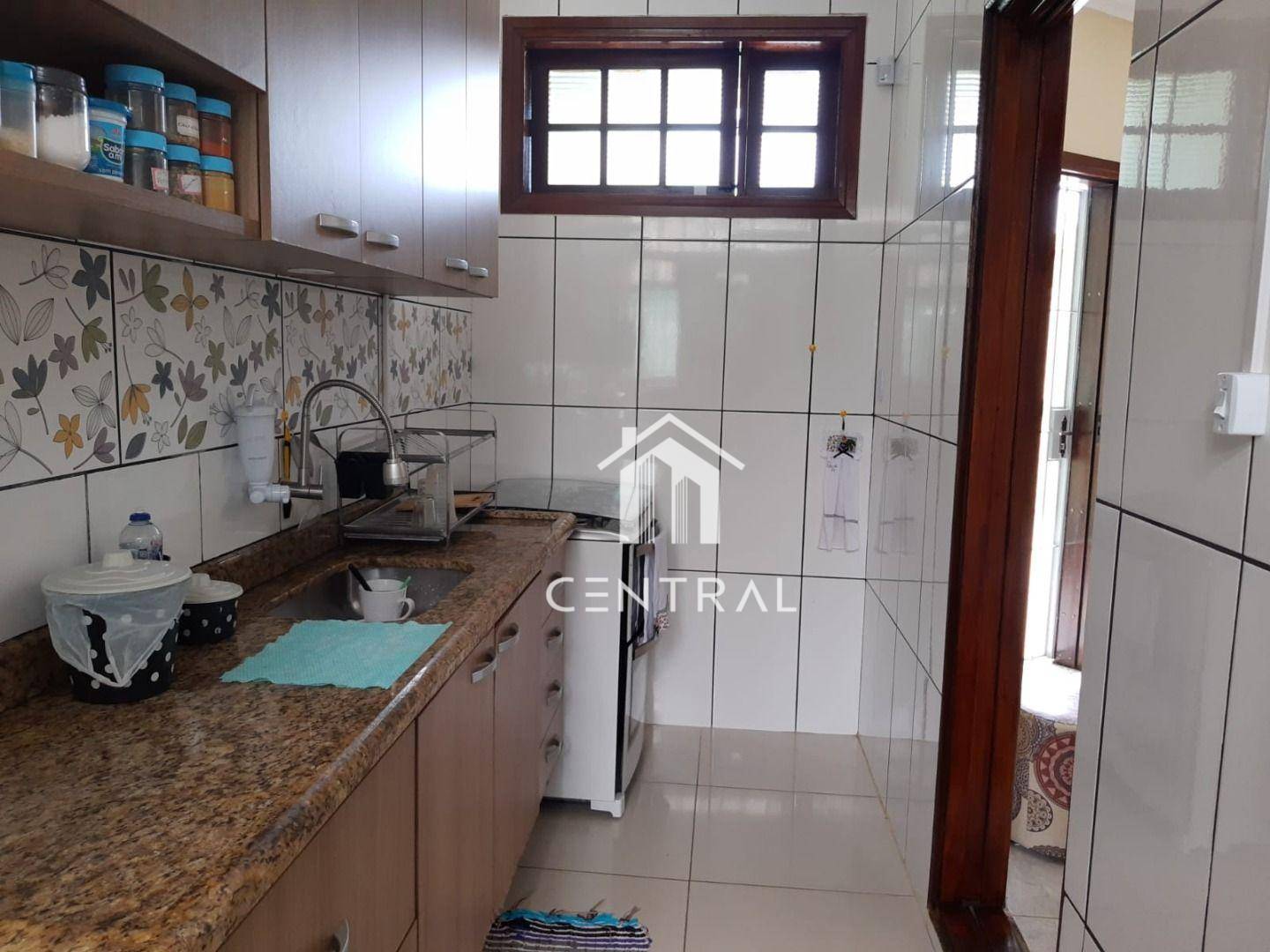 Casa à venda com 4 quartos, 85m² - Foto 4