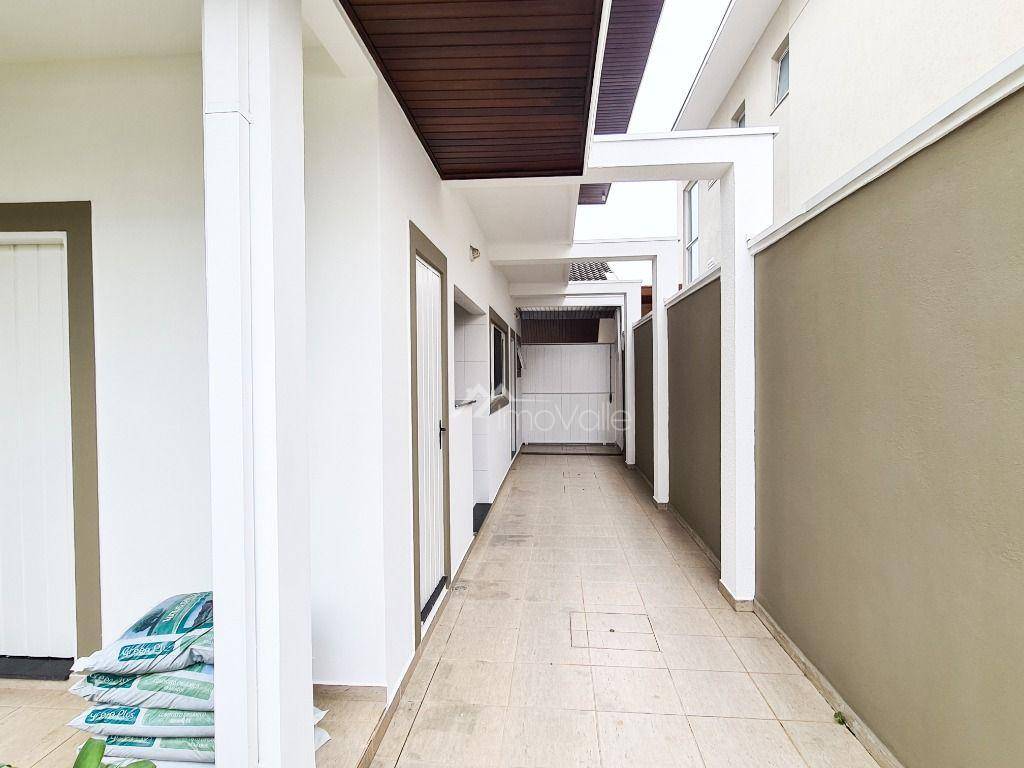 Casa de Condomínio à venda e aluguel com 5 quartos, 542m² - Foto 19