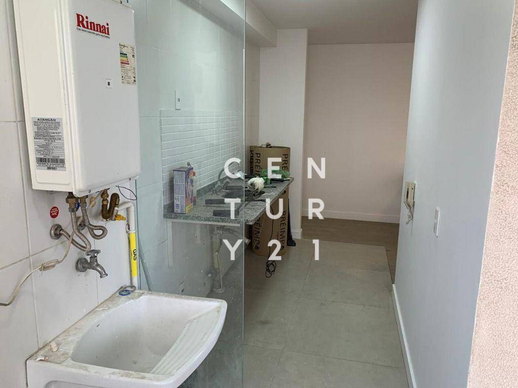 Apartamento à venda com 2 quartos, 60m² - Foto 6