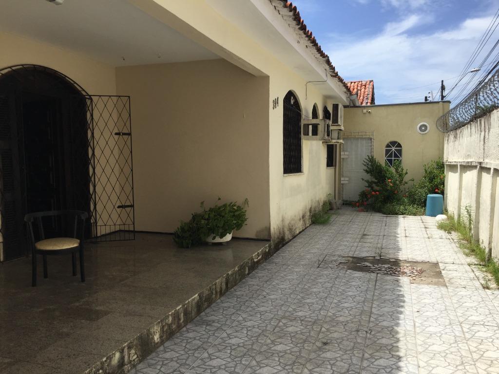 Casa à venda com 3 quartos, 150m² - Foto 2