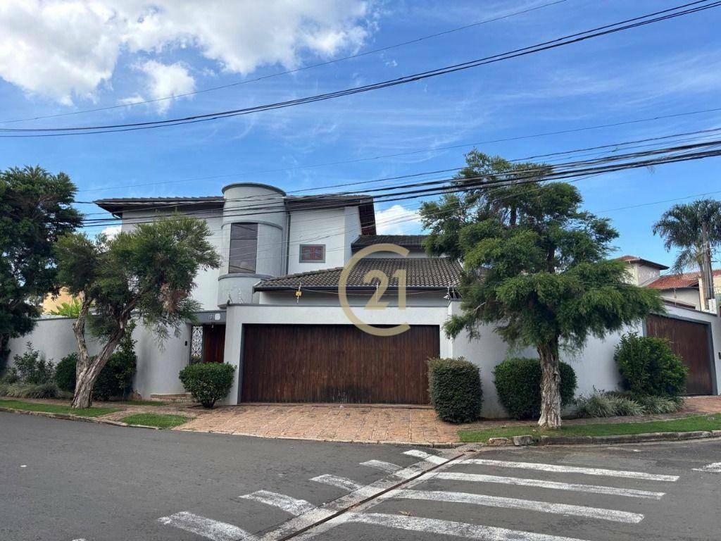 Casa à venda com 3 quartos, 469m² - Foto 1