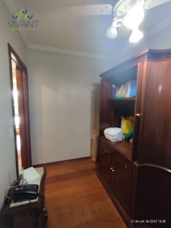 Apartamento à venda com 4 quartos, 256m² - Foto 7