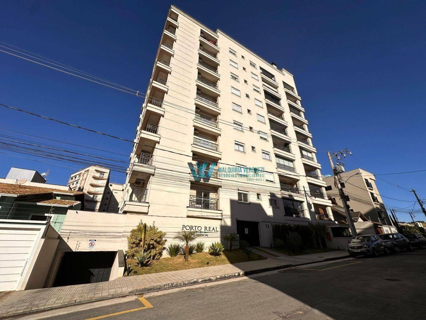 Apartamento à venda com 3 quartos, 194m² - Foto 1