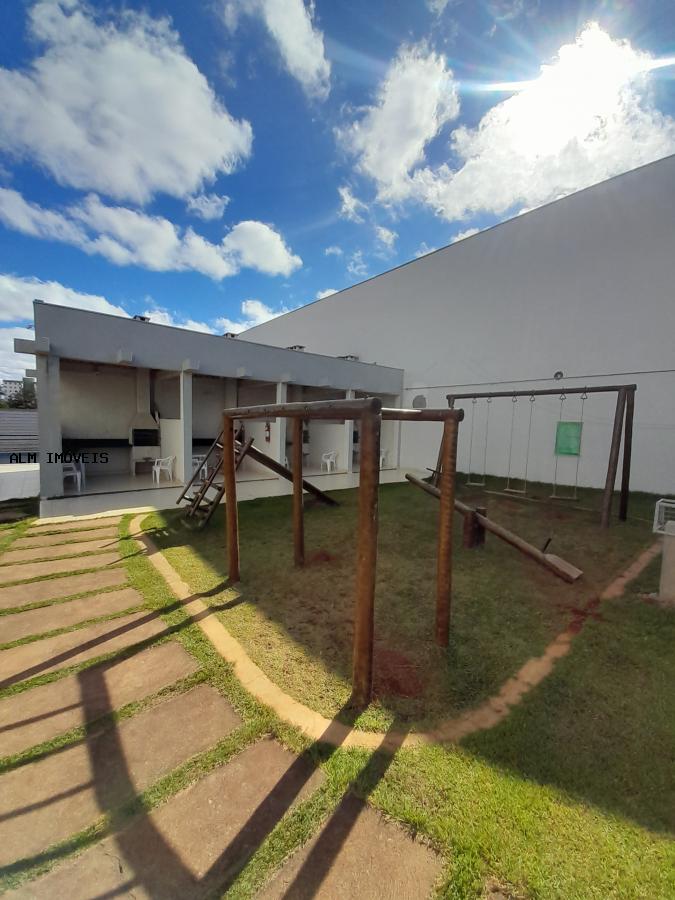 Apartamento à venda com 3 quartos, 65m² - Foto 2