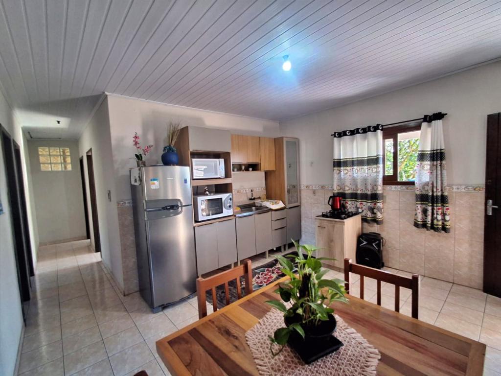 Casa à venda com 3 quartos, 100m² - Foto 7