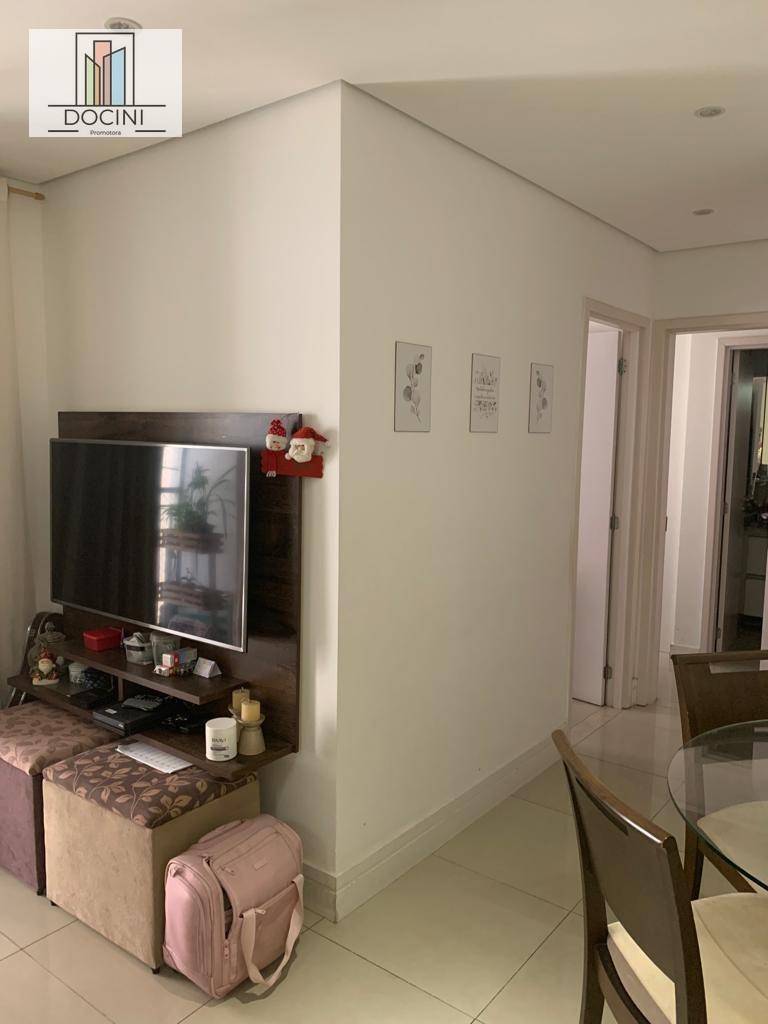 Apartamento à venda com 2 quartos, 63m² - Foto 7