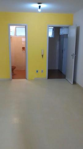 Apartamento à venda com 1 quarto, 37m² - Foto 3