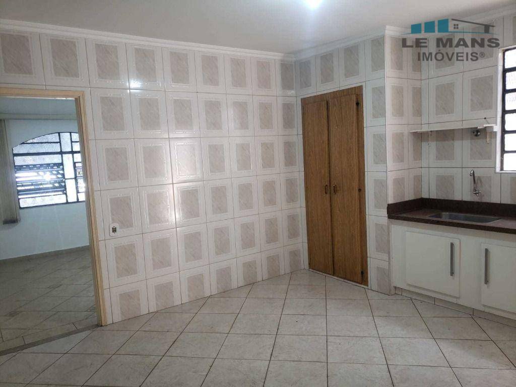 Casa à venda com 2 quartos, 120m² - Foto 4