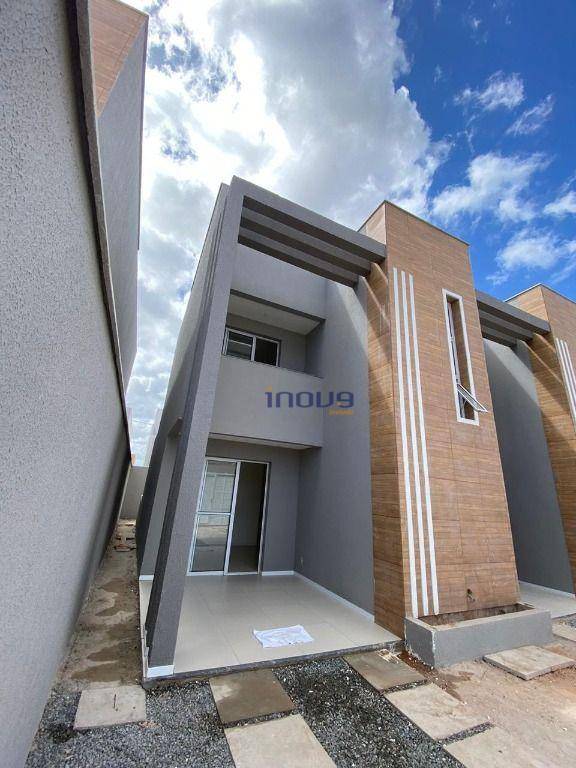 Casa, 3 quartos, 104 m² - Foto 1