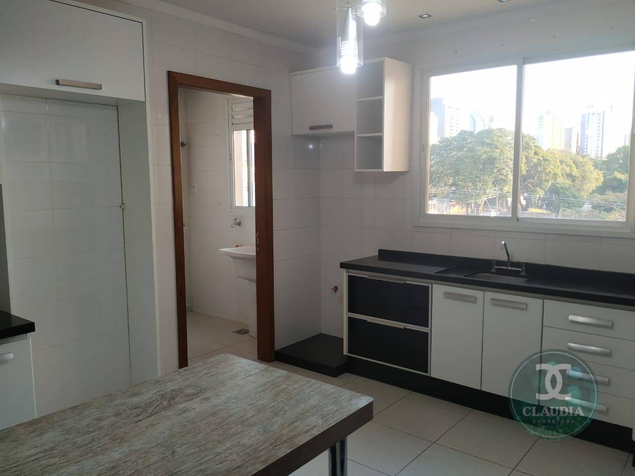 Apartamento à venda com 3 quartos, 188m² - Foto 18