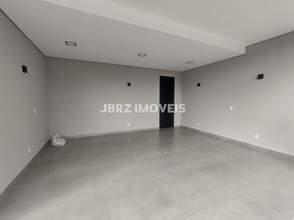 Casa à venda com 3 quartos, 251m² - Foto 3