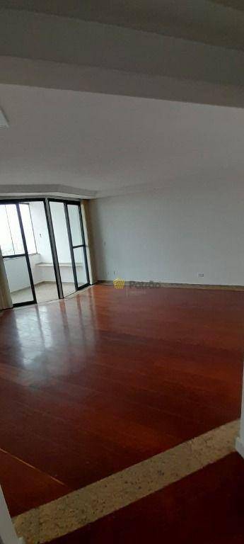 Apartamento à venda com 3 quartos, 110m² - Foto 15