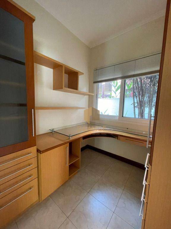 Casa de Condomínio à venda com 3 quartos, 236m² - Foto 10