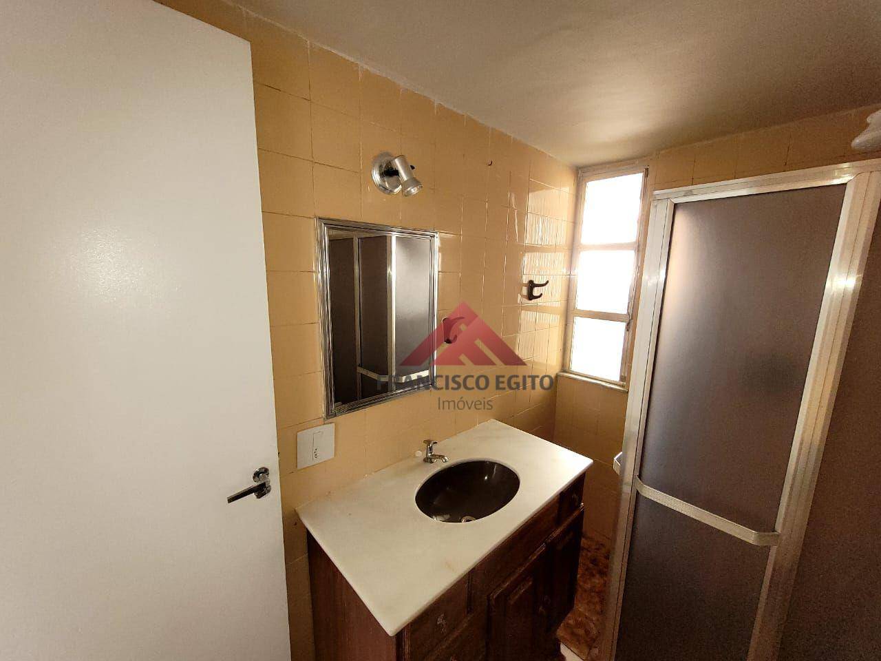 Apartamento para alugar com 3 quartos, 120m² - Foto 15