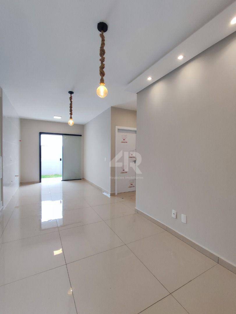 Casa à venda com 2 quartos, 60m² - Foto 14