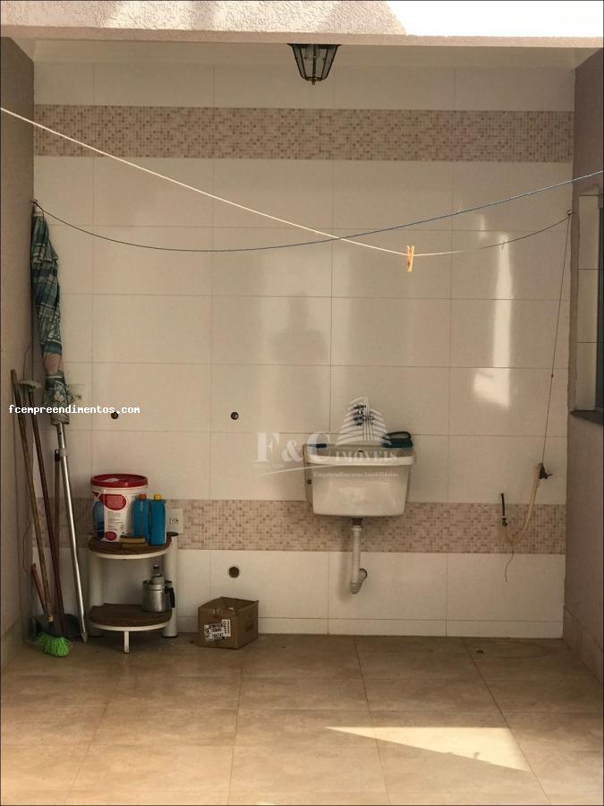 Casa à venda com 3 quartos, 200m² - Foto 57