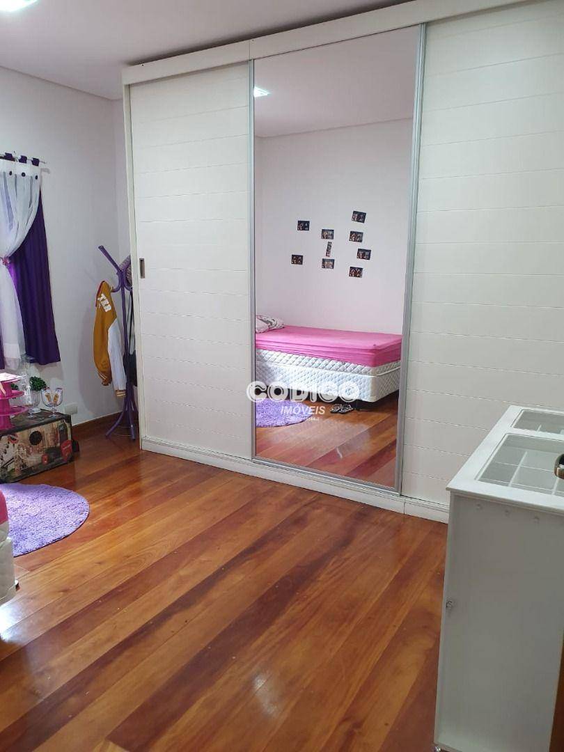 Casa à venda com 3 quartos, 200m² - Foto 17