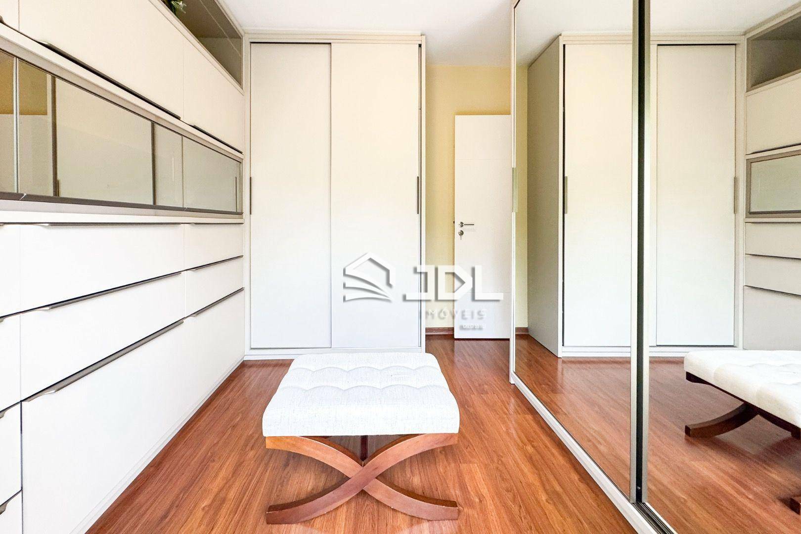 Casa à venda com 3 quartos, 500m² - Foto 31