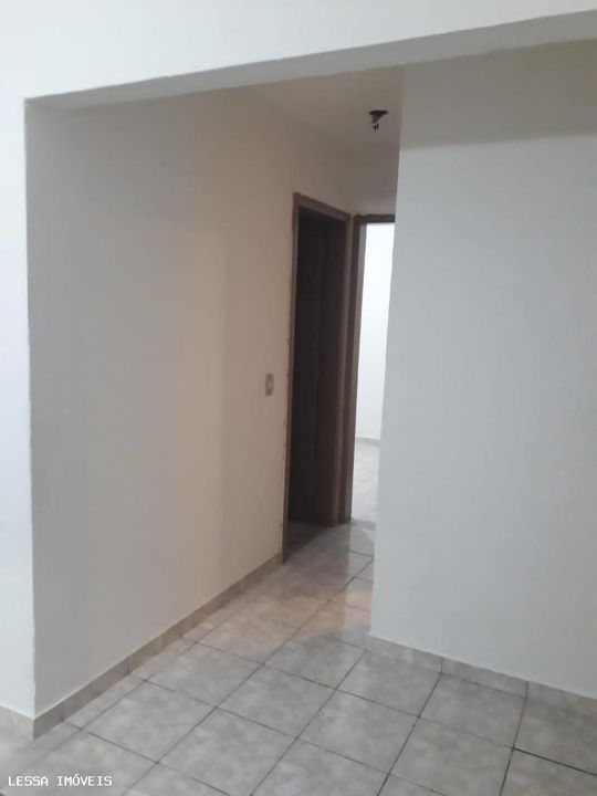 Apartamento à venda com 2 quartos, 63m² - Foto 9