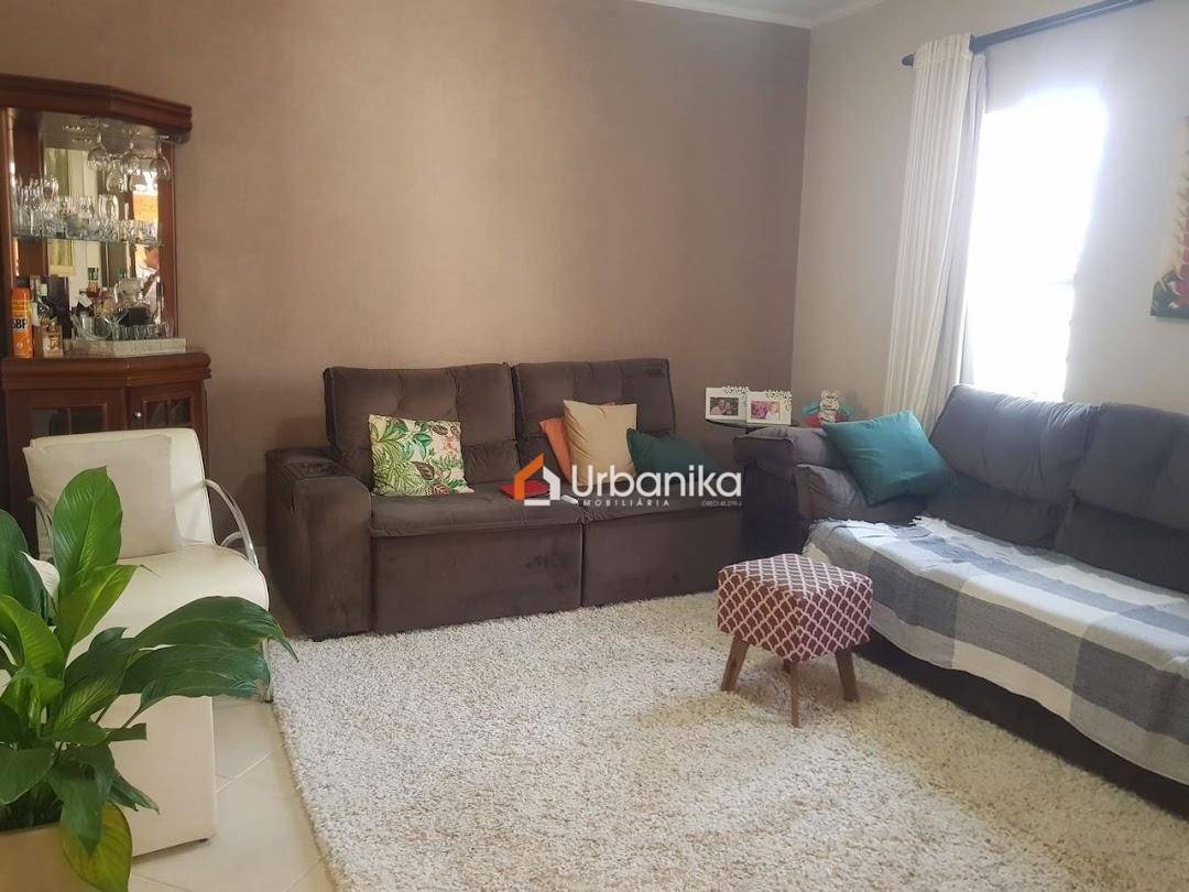 Casa, 3 quartos, 175 m² - Foto 2