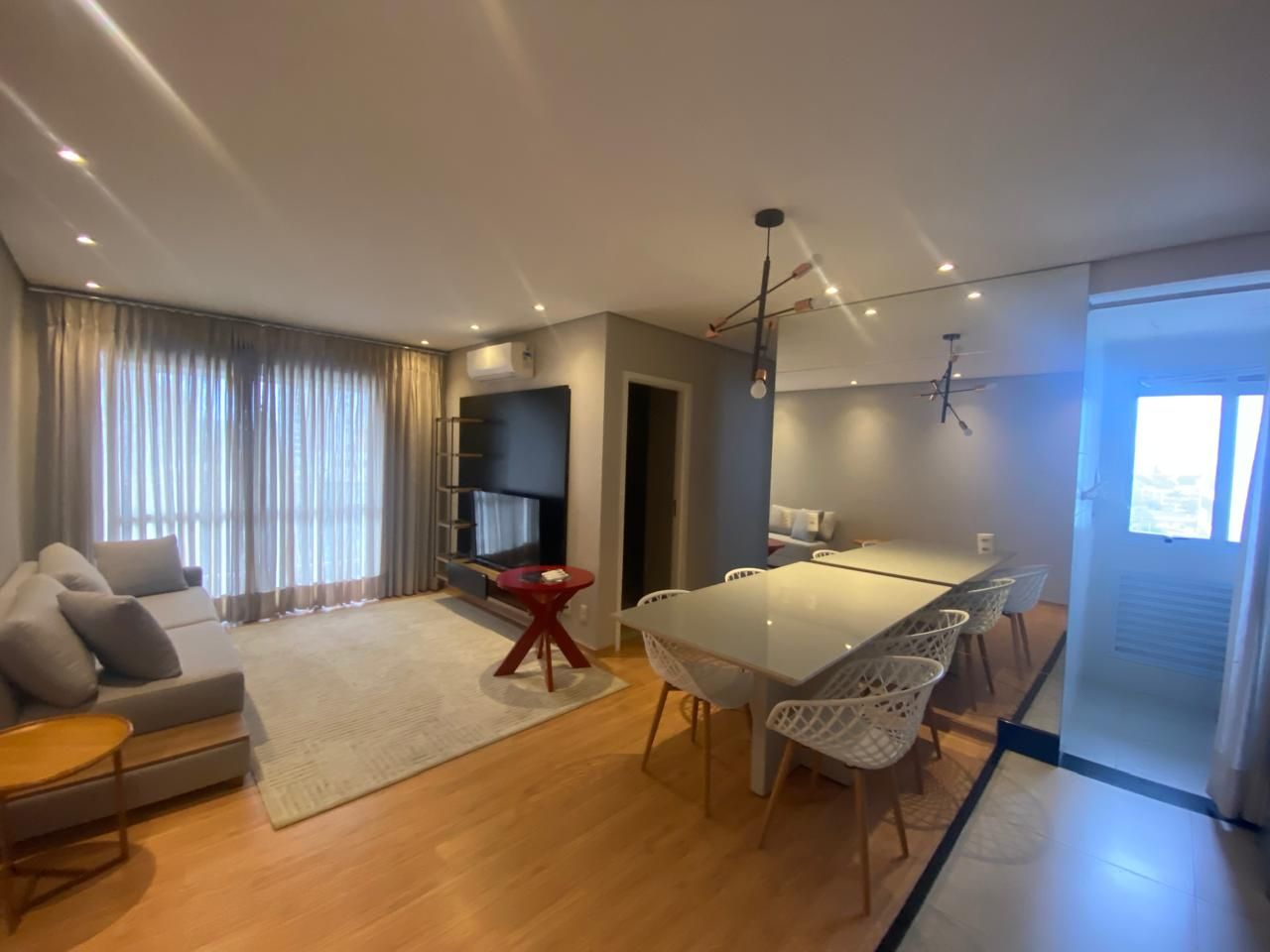 Apartamento à venda com 2 quartos, 72m² - Foto 1