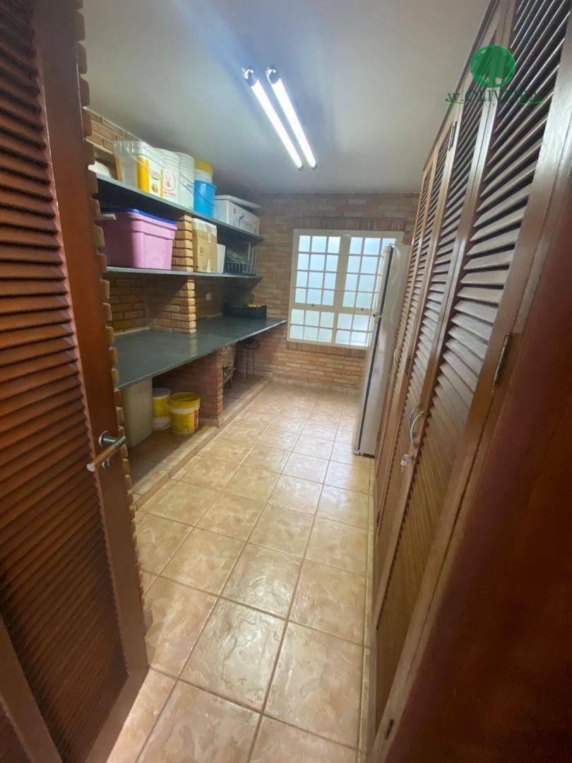 Chácara à venda com 7 quartos, 1000m² - Foto 60