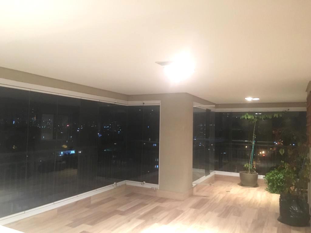 Apartamento à venda com 3 quartos, 213m² - Foto 1