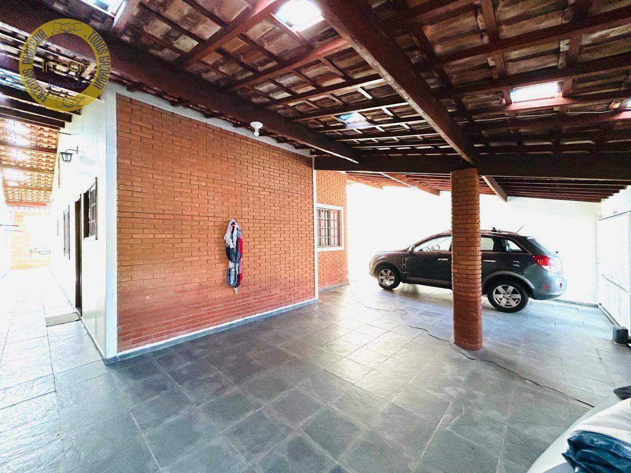 Casa à venda com 3 quartos, 123m² - Foto 2