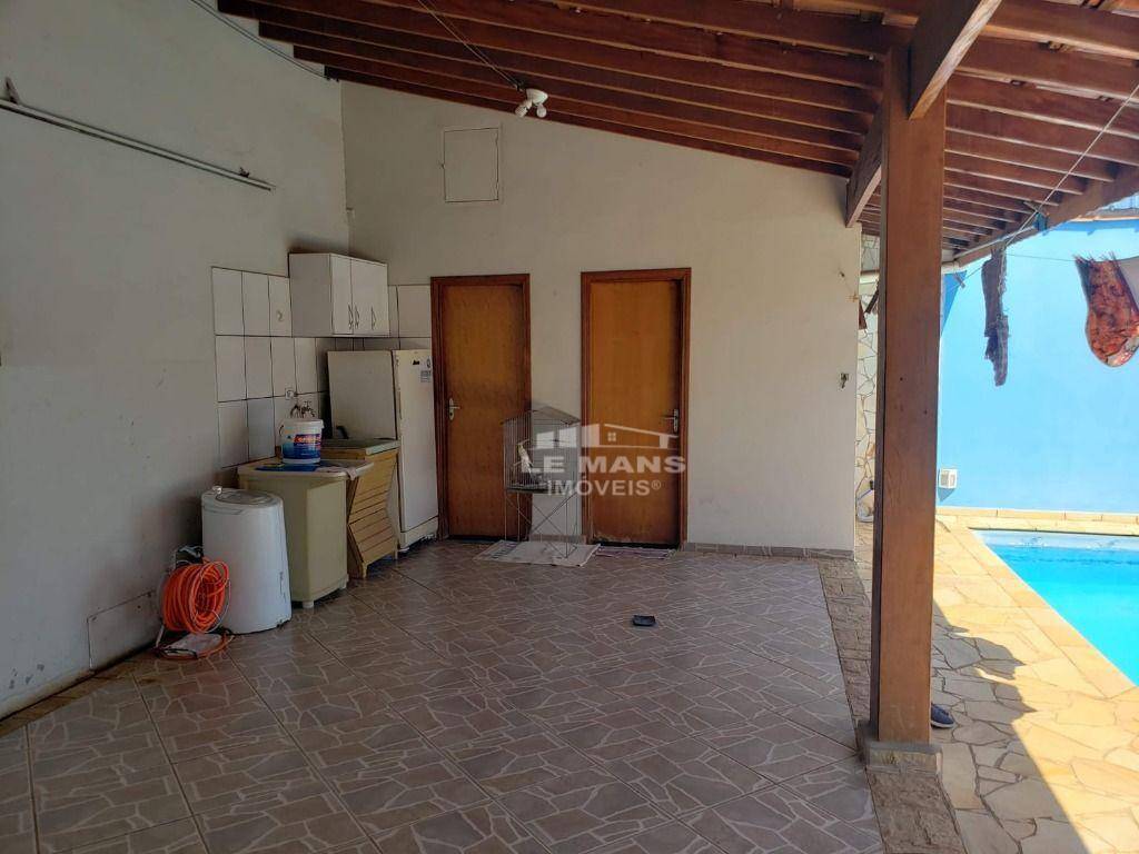 Casa à venda com 2 quartos, 150m² - Foto 28