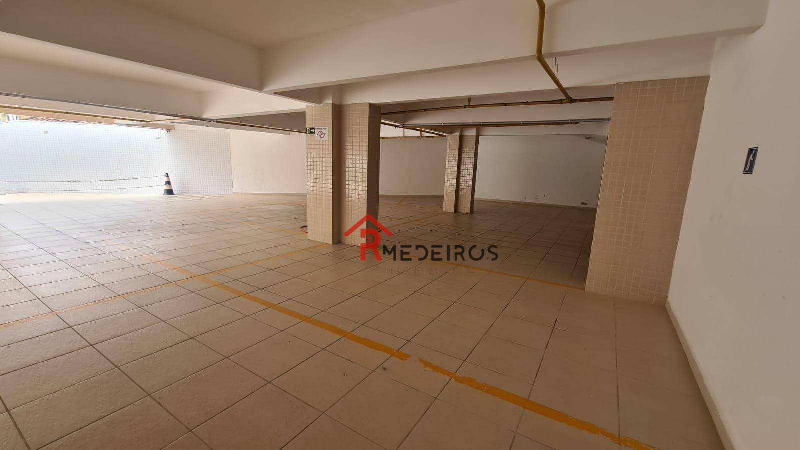 Apartamento à venda com 1 quarto, 45m² - Foto 26