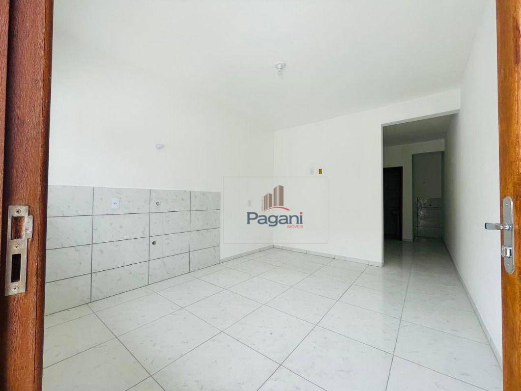 Casa para alugar com 1 quarto, 38m² - Foto 2