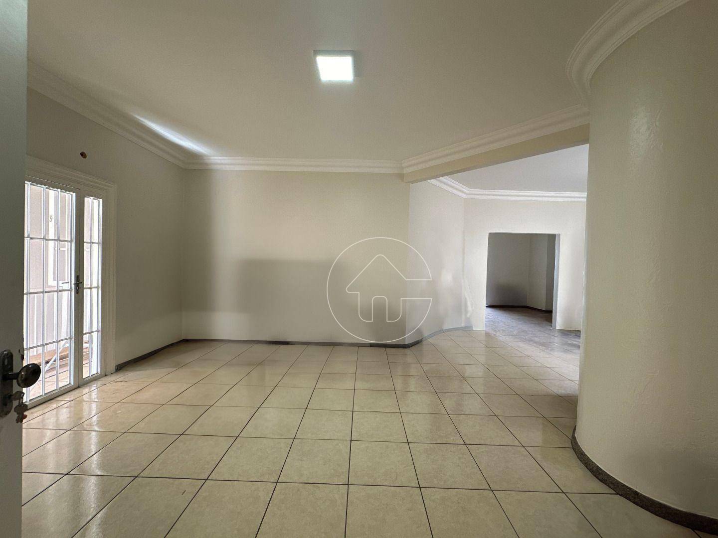 Apartamento para alugar com 3 quartos, 178m² - Foto 1