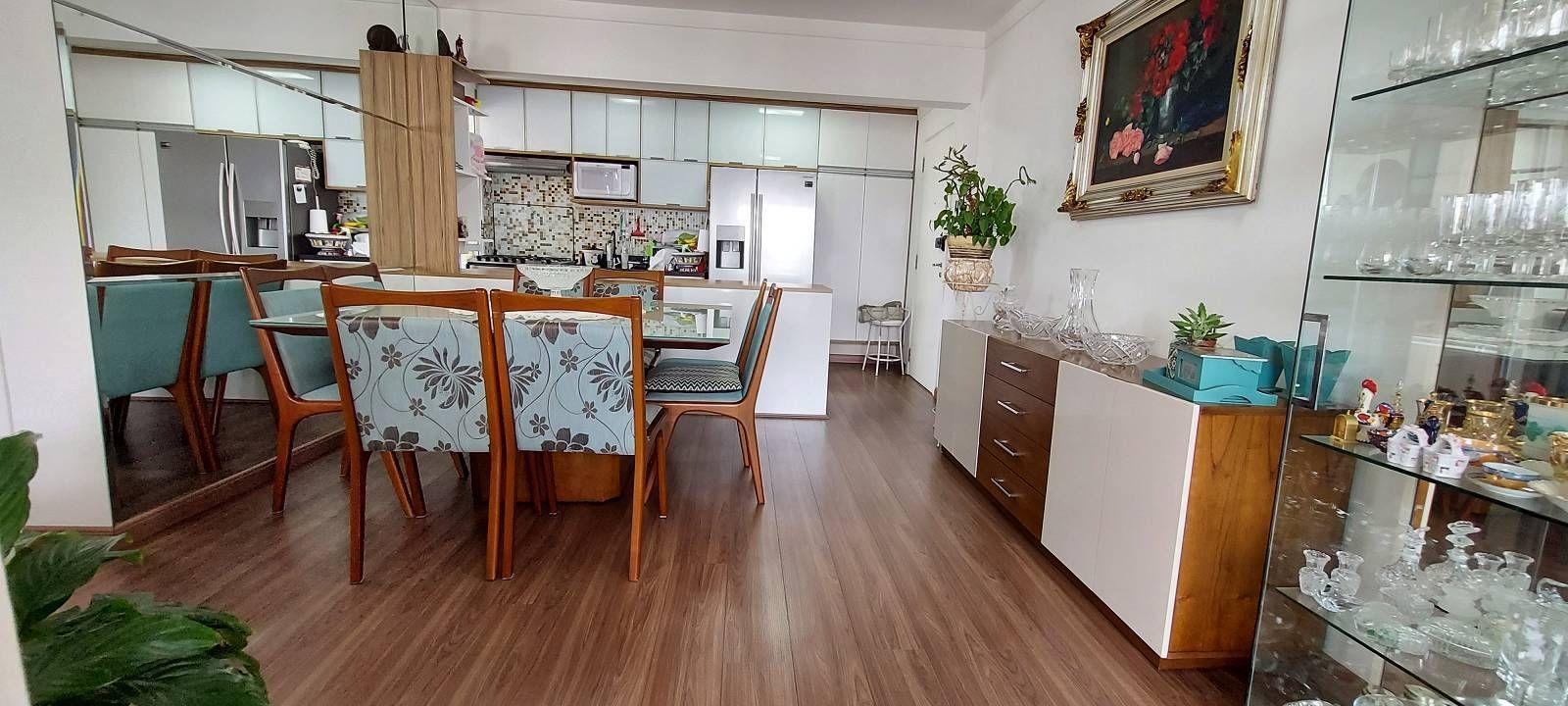 Apartamento à venda com 2 quartos, 70m² - Foto 6