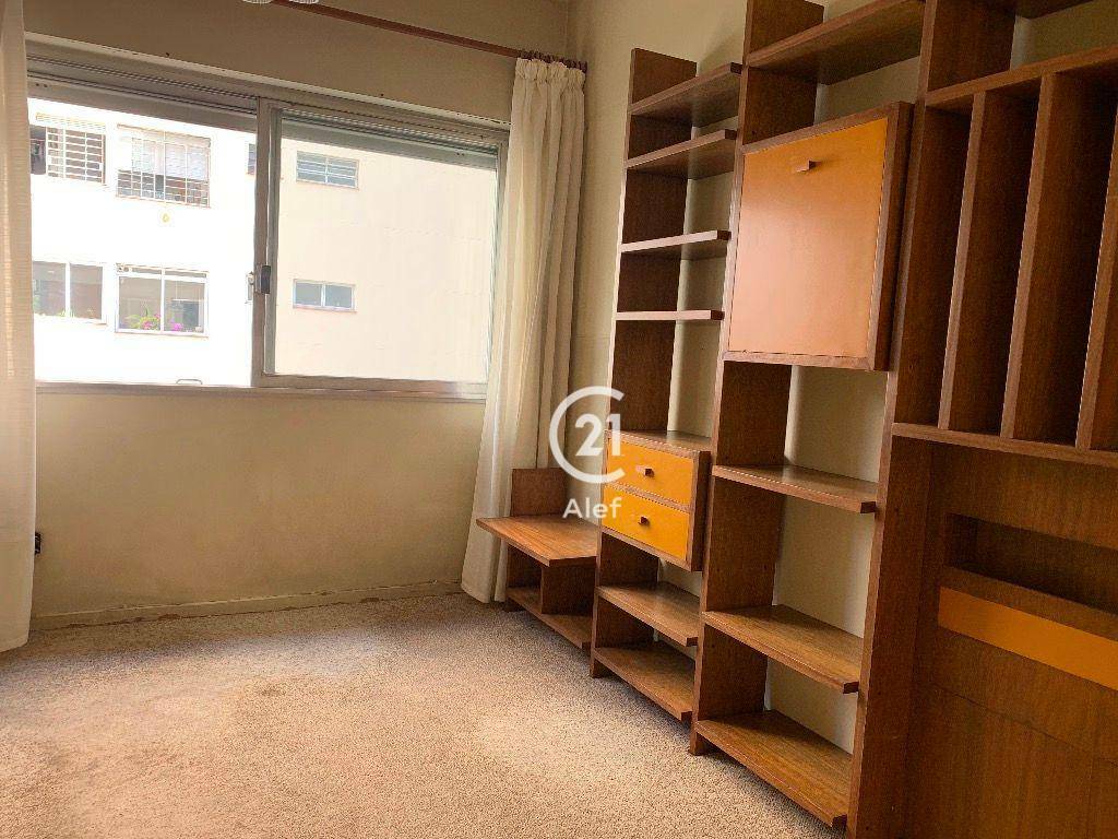 Apartamento à venda com 3 quartos, 245m² - Foto 29