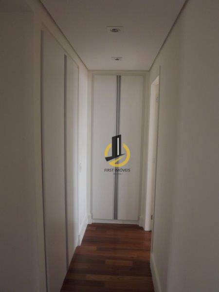 Apartamento à venda com 4 quartos, 192m² - Foto 19