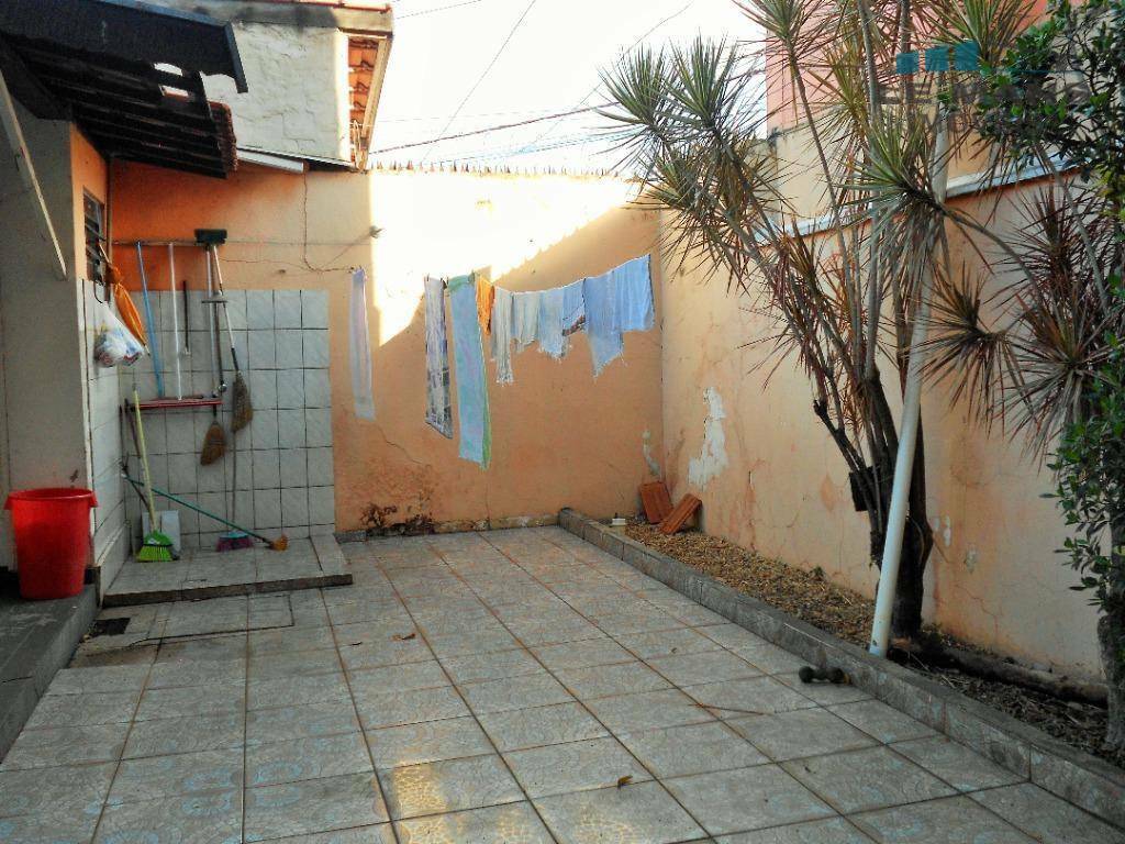 Casa à venda com 3 quartos, 197m² - Foto 22