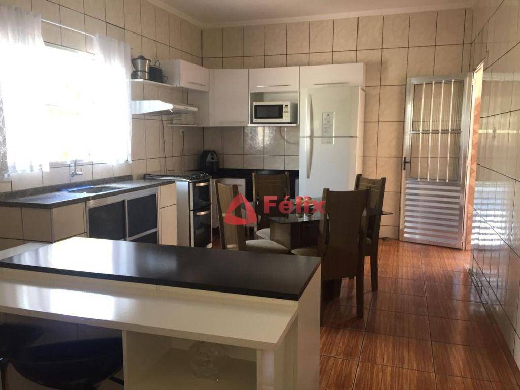 Casa à venda com 2 quartos, 140m² - Foto 12