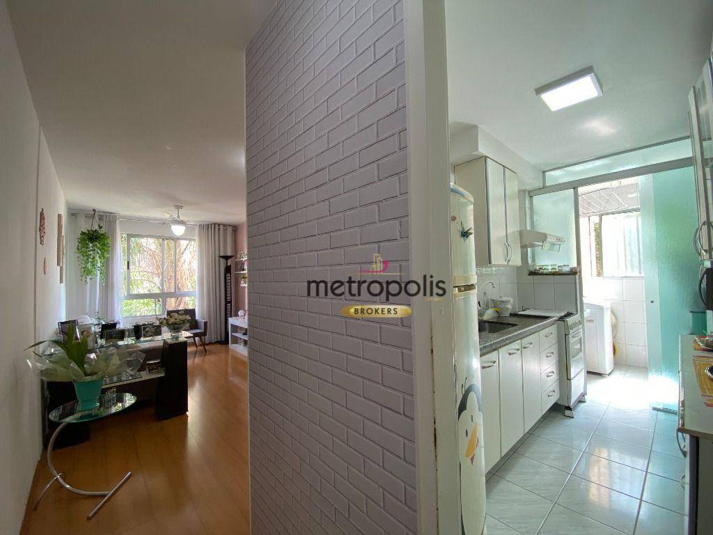 Apartamento à venda com 3 quartos, 64m² - Foto 2