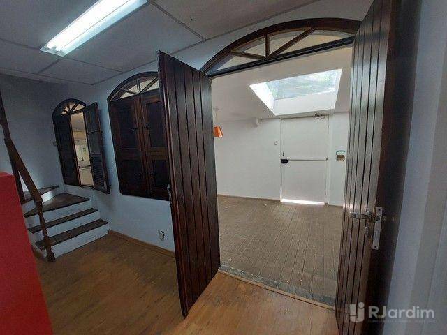 Casa para alugar com 5 quartos, 185m² - Foto 36